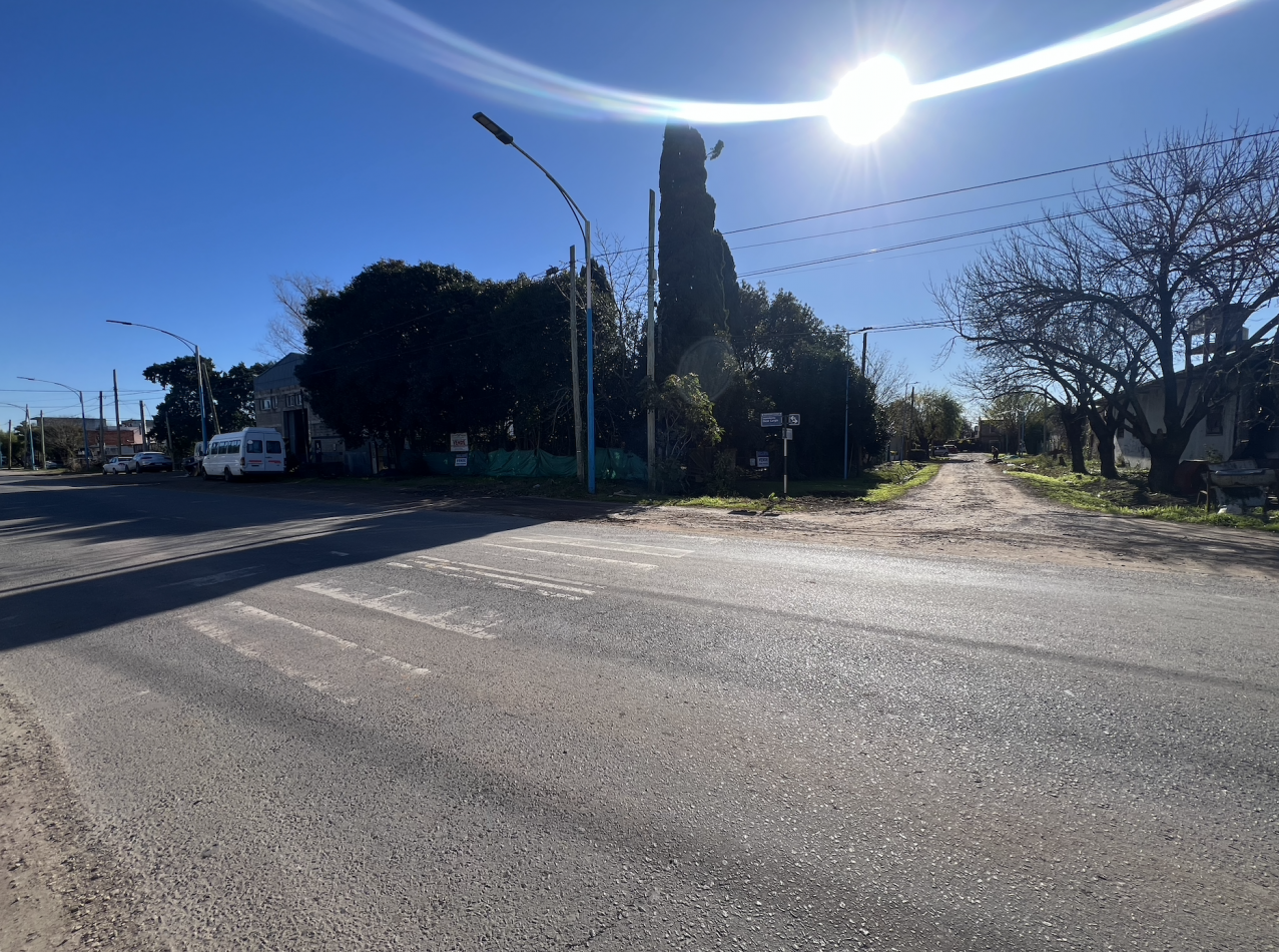 VENTA LOTE -apto GALPONES/TALLERES 1195 MTS2 - ESCOBAR (tiene construcciones)