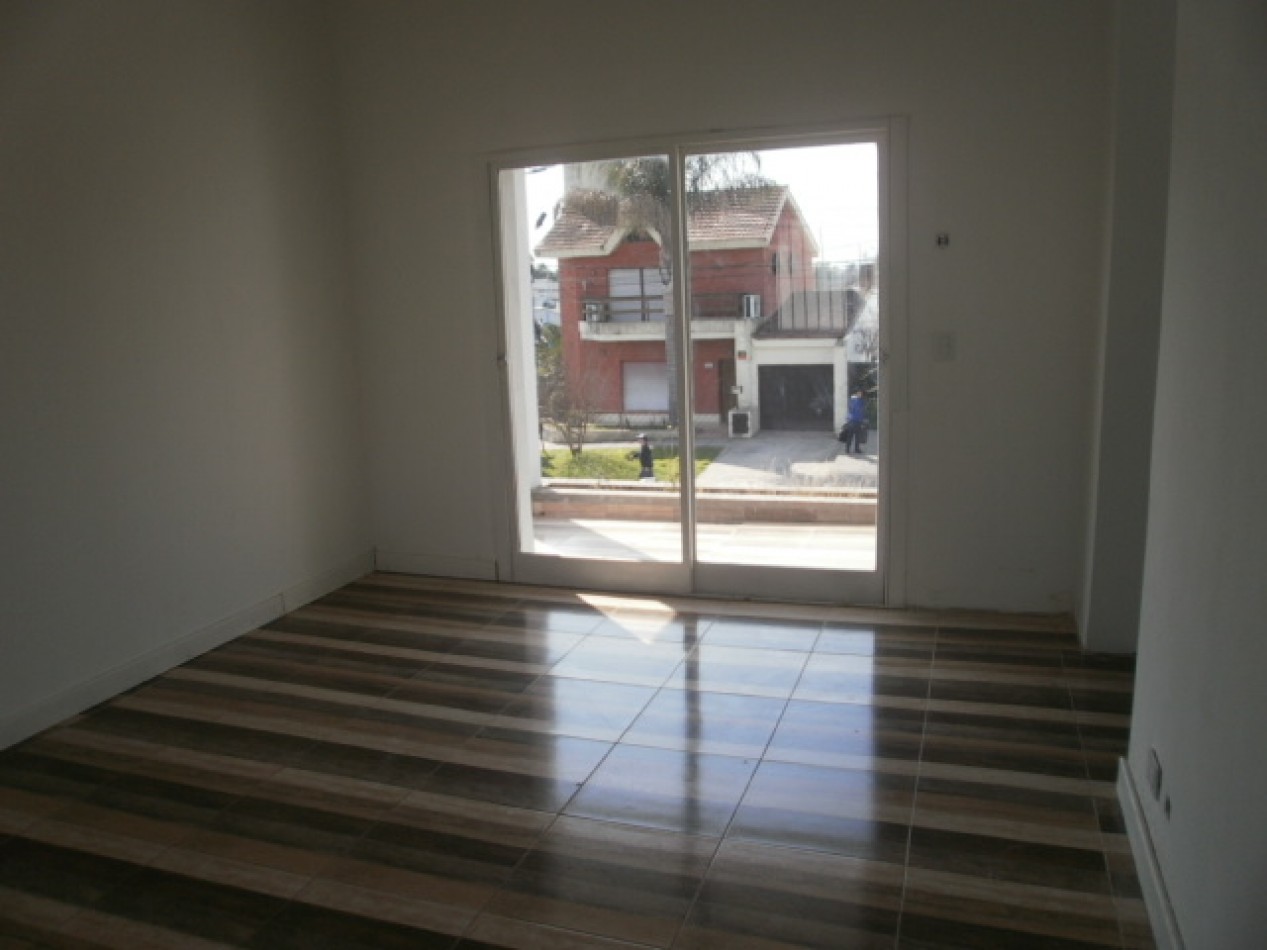 VENTA CASA CENTRO ESCOBAR APTA CREDITO BANCARIO