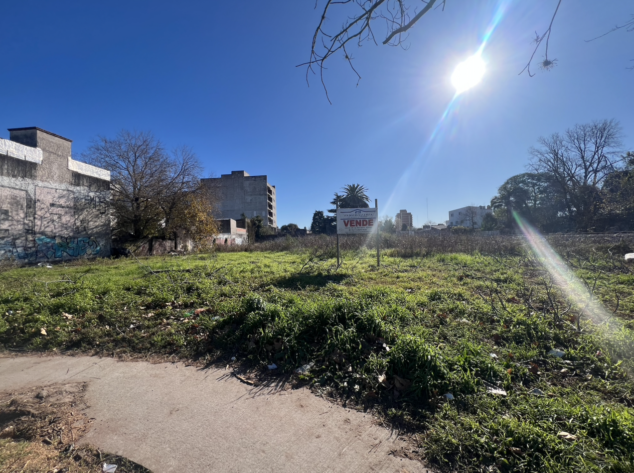 LOTES PARA INVERSORES, total 2099 m2- CENTRO ESCOBAR