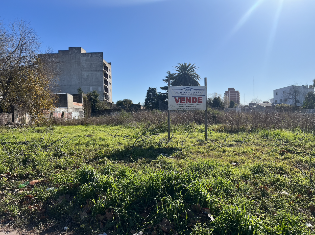 LOTES PARA INVERSORES, total 2099 m2- CENTRO ESCOBAR