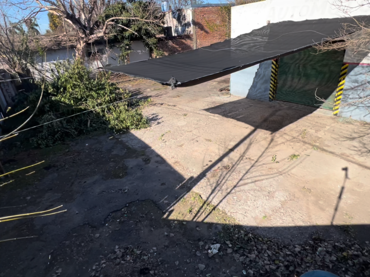 VENTA TALLER Y VIVIENDA, SOBRE EX RUTA 9 EN ESCOBAR