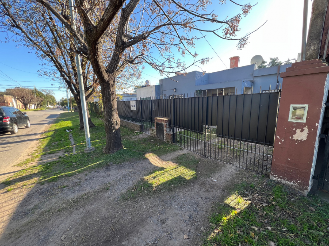 VENTA DE CASA DOS DORMITORIOS A METROS DE AVENIDA SAN MARTIN  EN ESCOBAR