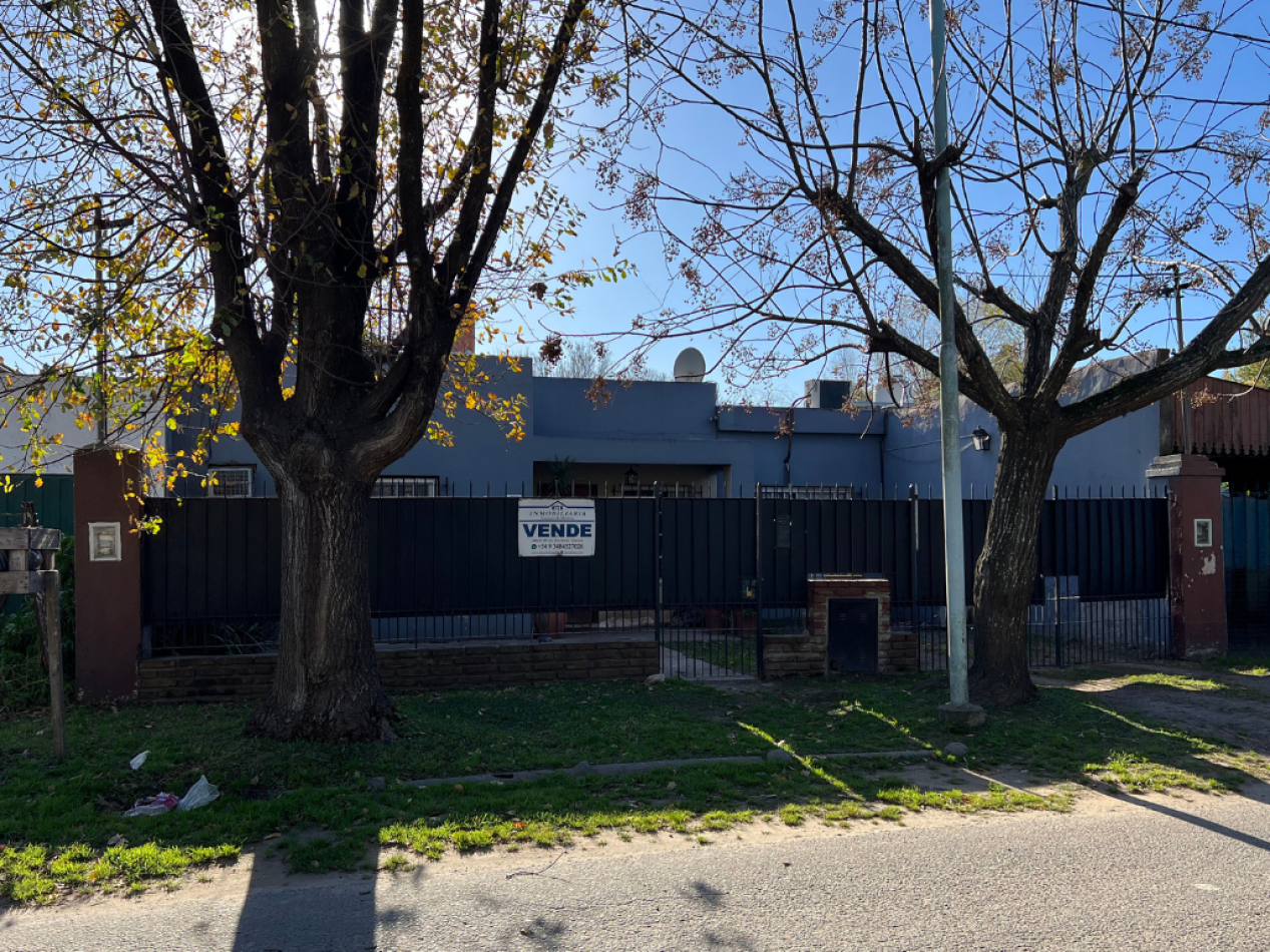 VENTA DE CASA DOS DORMITORIOS A METROS DE AVENIDA SAN MARTIN  EN ESCOBAR