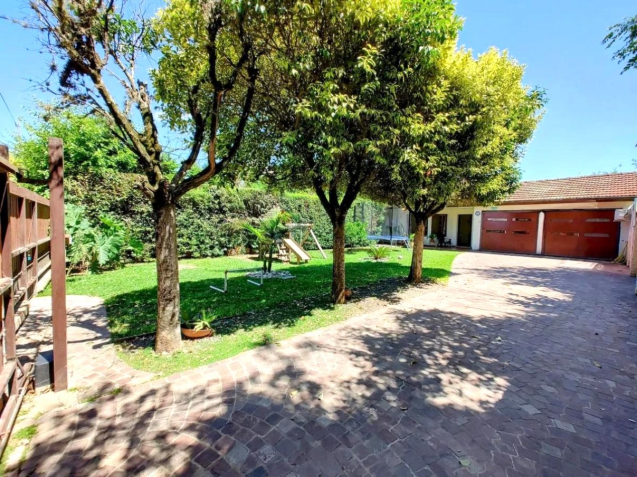 ¡Excelente oportunidad! Casa con pileta en Escobar. Apta credito.