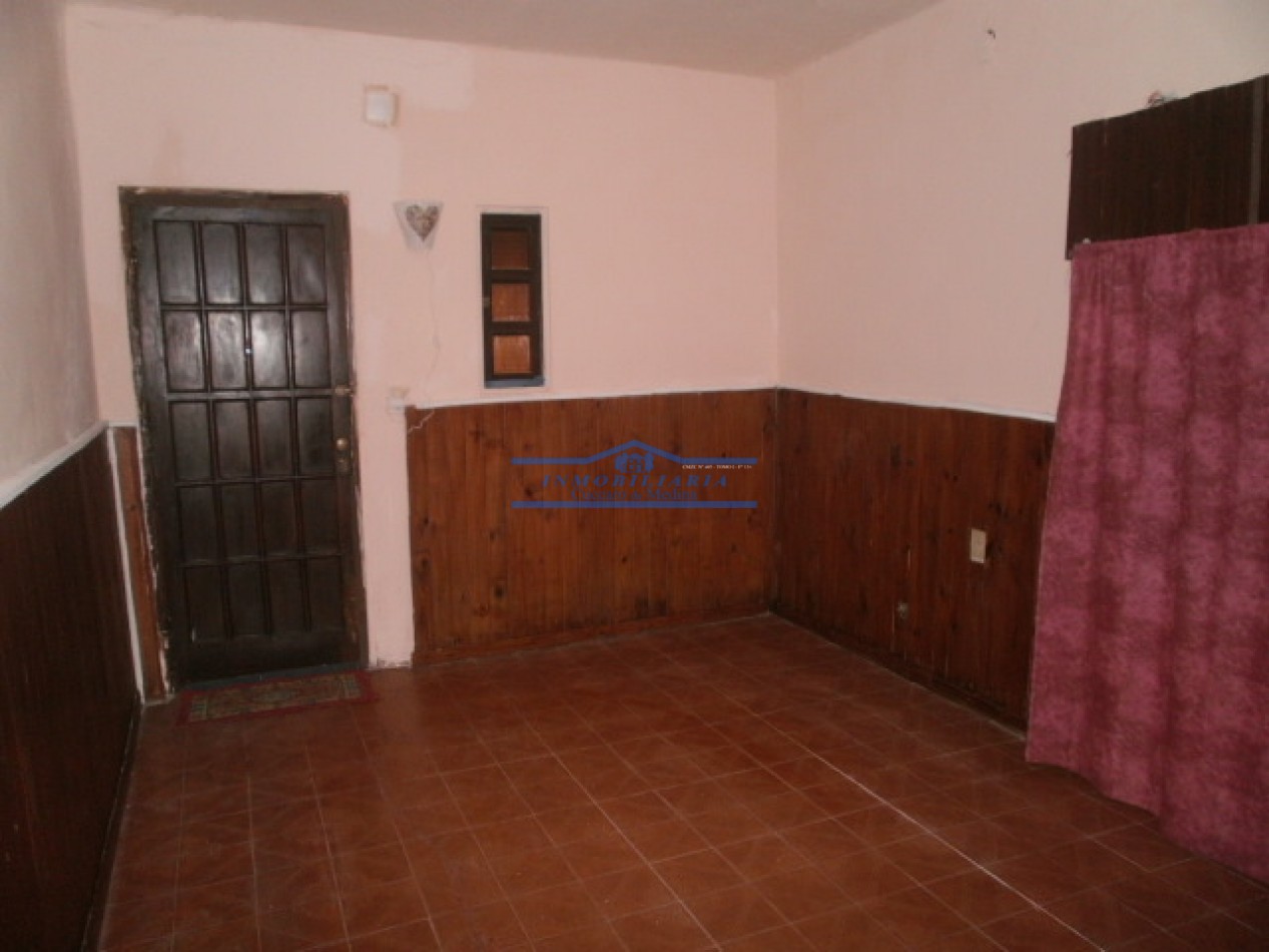 Venta de CASA 2 Dormitorios y Garage en Lote de 300 m² en Garin - ANTICIPO Y CUOTAS