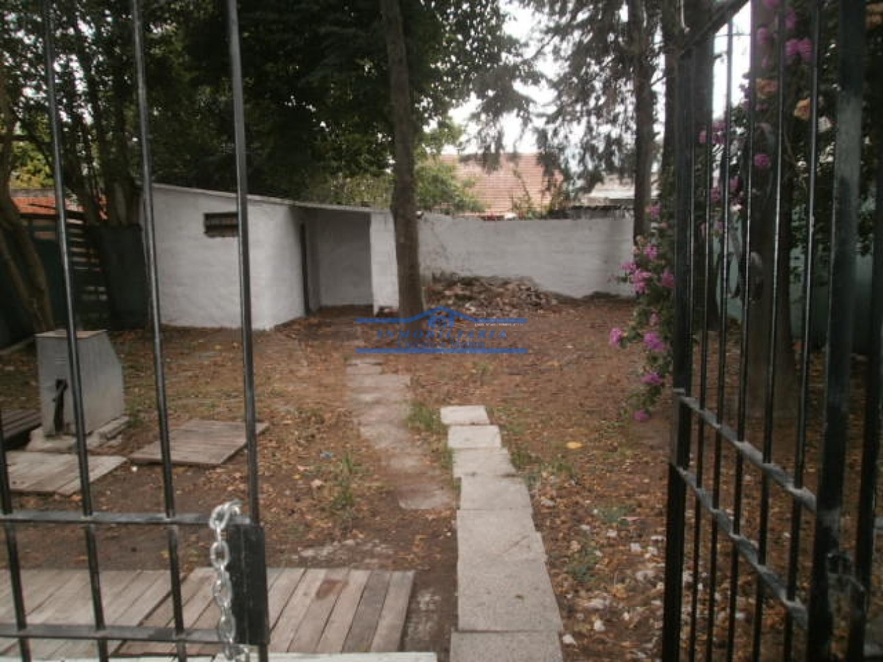 Venta de CASA 2 Dormitorios y Garage en Lote de 300 m² en Garin - ANTICIPO Y CUOTAS