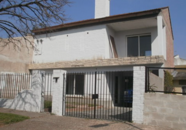 VENTA CASA CENTRO ESCOBAR APTA CREDITO BANCARIO