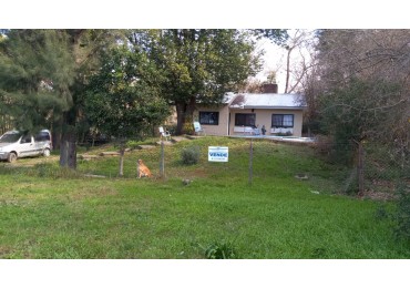 VENDE CASA CON PILETA 