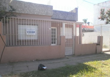 VENTA DE CASA EN PABLO PODESTA - PDO. TRES DE FEBRERO