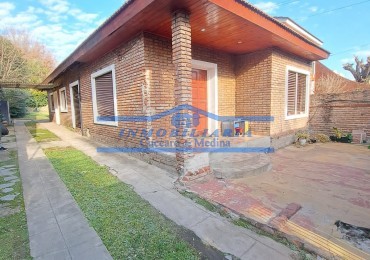 ALQUILER CASA 4 DORMITORIOS CON PARQUE, ESCOBAR
